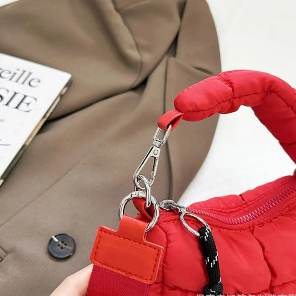 กระเป๋าใส่เหรียญพับจีบสีพื้นแบบพกพา กระเป๋าถือขนาดเล็ก กระเป๋าแบบเย็บติดกัน กระเป๋าแบบมีจี้ สไตล์เกาหลี อุปกรณ์เสริมกระเป๋า