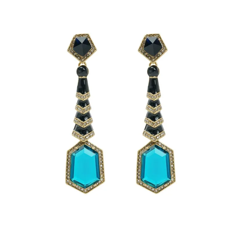 

Light Luxury Zircon Geometric Stud Earrings Premium Temperament Earrings Commuter Fashion Earrings