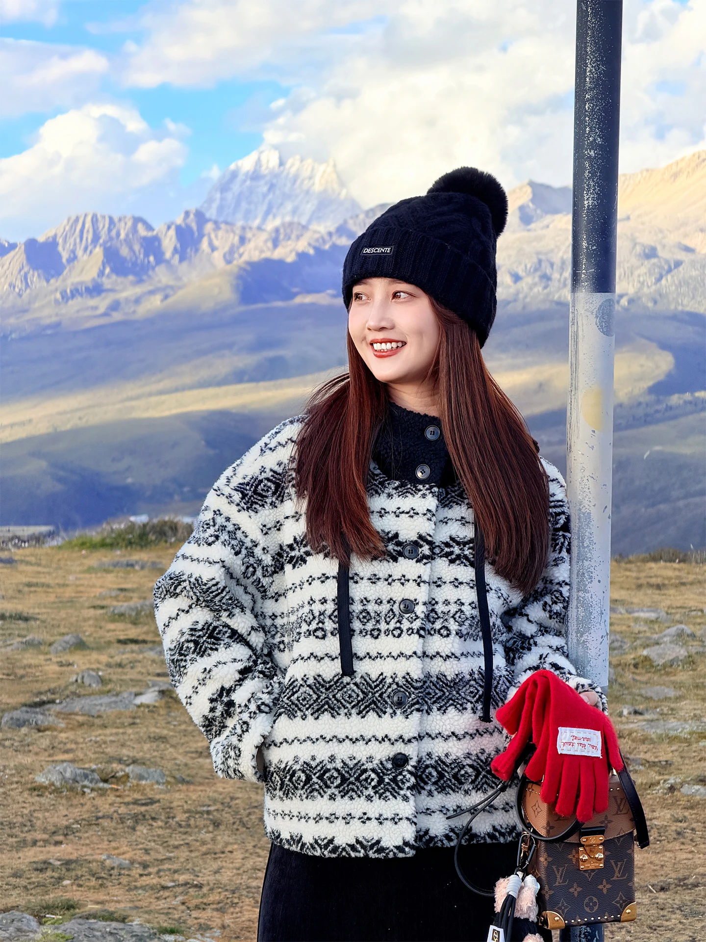 

Nordic Fairy T Sle Women's Jaet Lamb Fur Simulation Loose Fit Hat Inteated PU Leather And Woolen Coat Anti-Aging