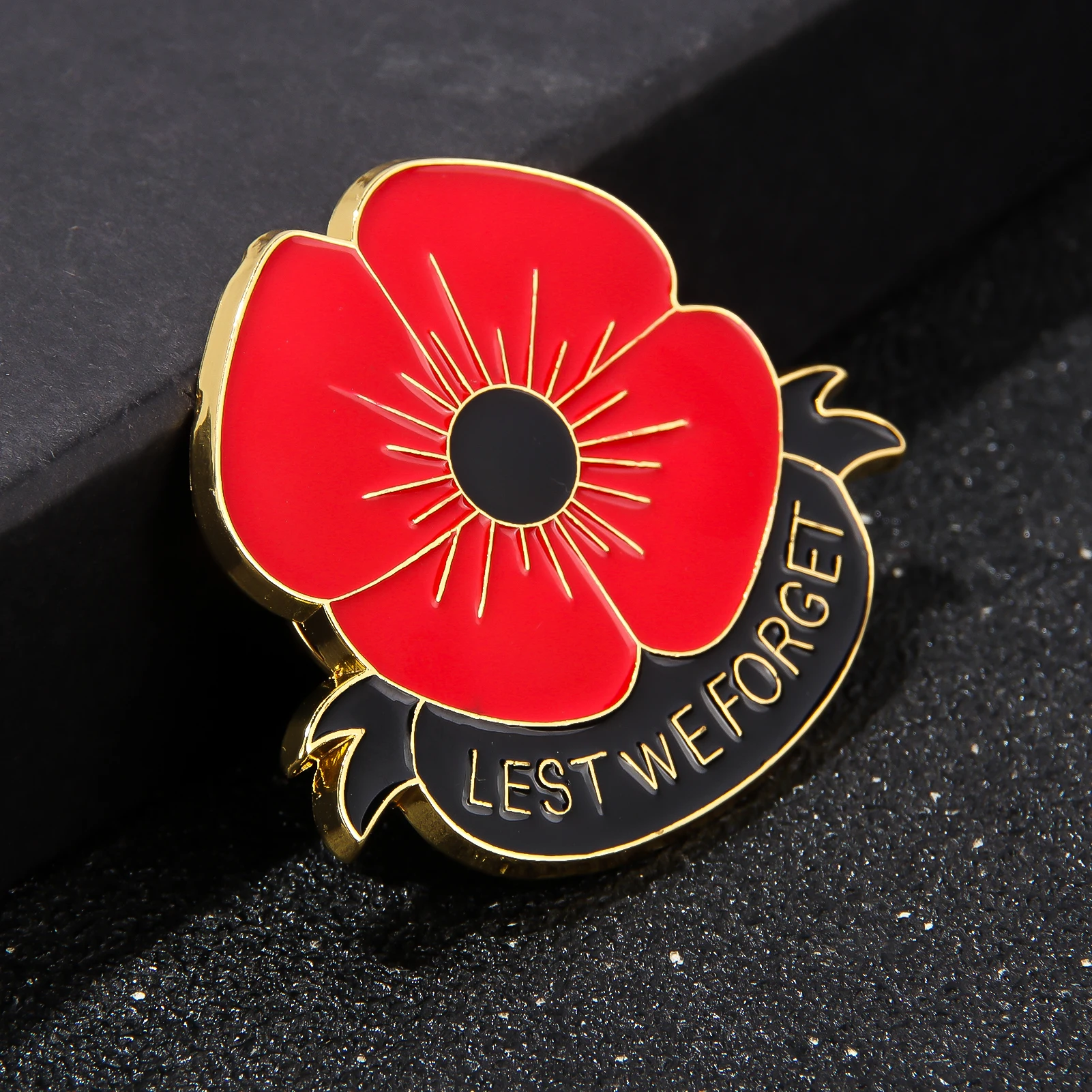 Remember Memorial Day Gifts Flower Red Black Poppy Pins Brooch Lest We Forget Badge Brooch for Women Men Lapel Pin Jewelry