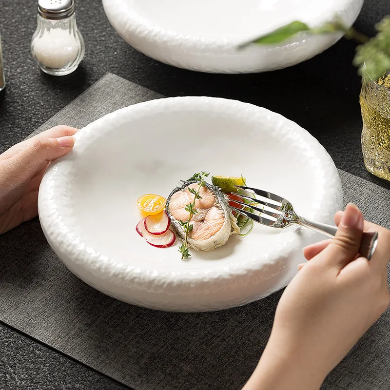 Creative Pure White Thickened Ceramic Plates Hotel Restaurant Tableware Round Ceramic Heat-retaining Plates Kitchen Utensils