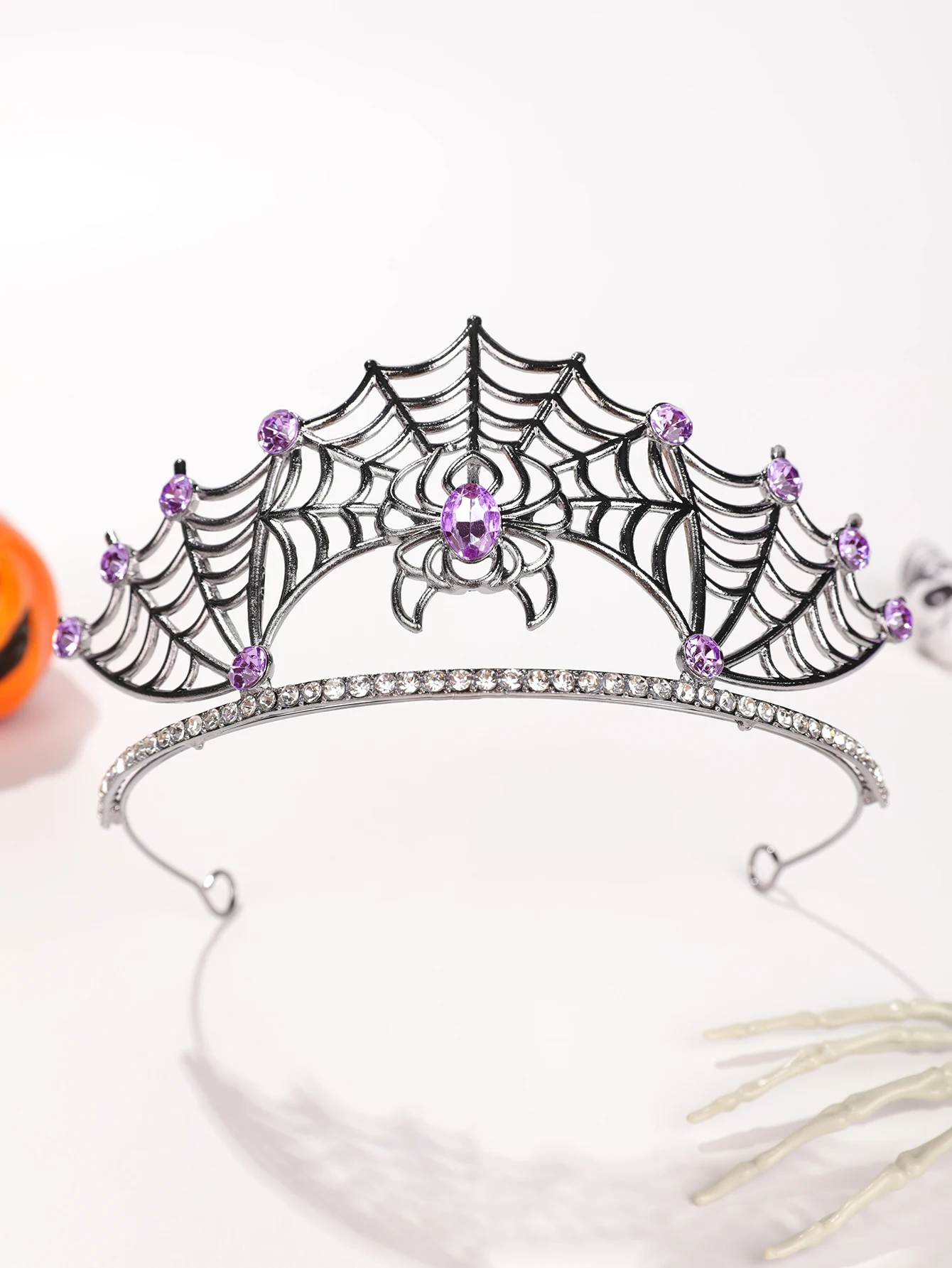 1 piece of fashionable and popular Halloween dark design Gothic Halloween water diamond crown headwear accessories in Europe and