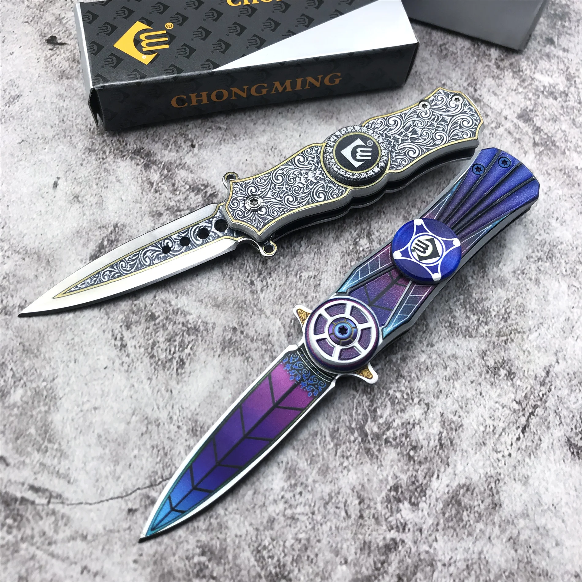 All Steel CM76 Gyro Folding Knife Exquisite Decorative Pattern 440C Blade Pocket Knife Cutting Tool Survival Knives Gift to Boy