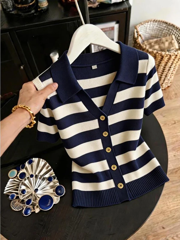 

Летняя женская футболка больших размеров 2026 года с воротником и коротким рукавом в полоску, легкий приталенный топ класса люкс, модная повседневная одежда