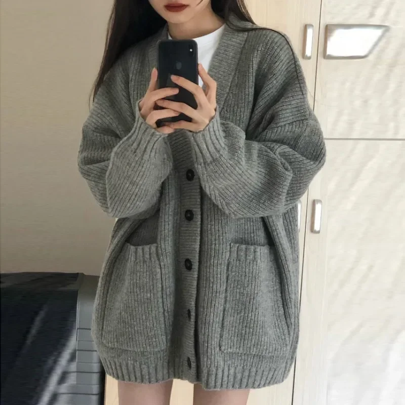 

Fashion Female Long Sleeve V-neck Loose Knitted Jackets Casual Sweater Cardigans Autumn Winter Women Cardigan Sweater Coats