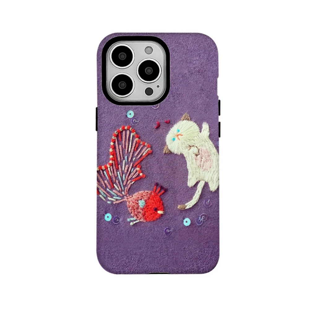 Purple Embroidered Wind Goldfish Cat Phone Case for IPHONE 16 15PRO MAX 14 13 12 11 Acrylic TPU Two in One Magnetic Phone Cases