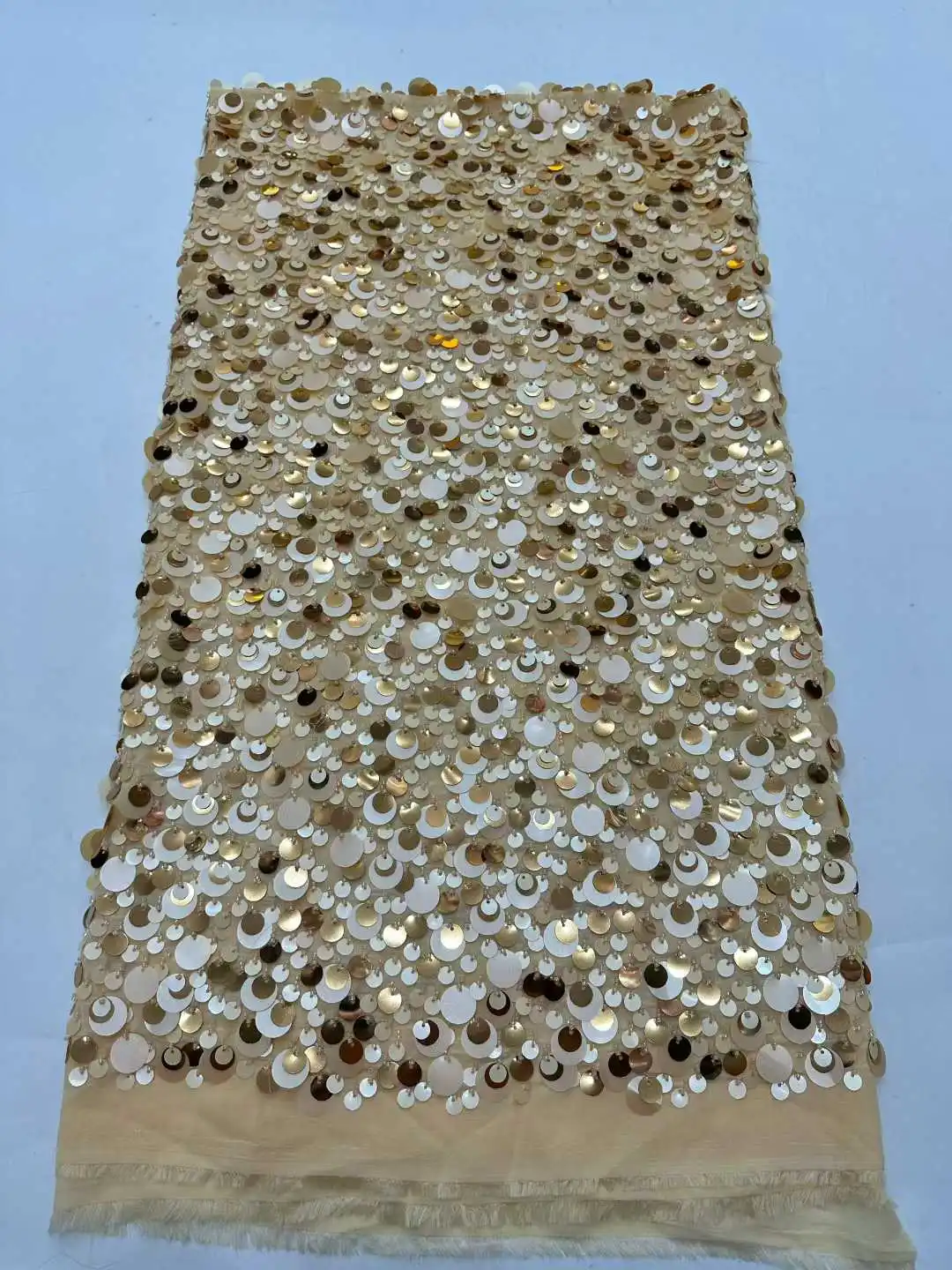 

New African Handmade Heavy Big Sequins Lace Fabric 2025 Luxury Fashion French Nigerian Mesh Lace Fabric for Wedding Party Dress