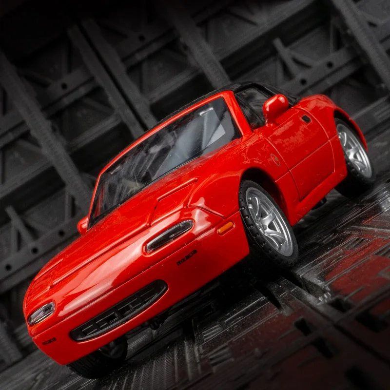1:32 Mazda MX-5 liga modelo de carro supercar brinquedos de som e luz, portas infantis e capô do motor, porta-malas pode ser aberto
