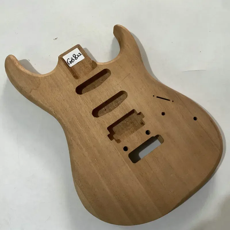 GB822 Natural Color Solid Redwood Unfinished Guitar Body SSH Pickups and 2 Pivots Tremolo RIght Hand ST Guitar DIY Parts