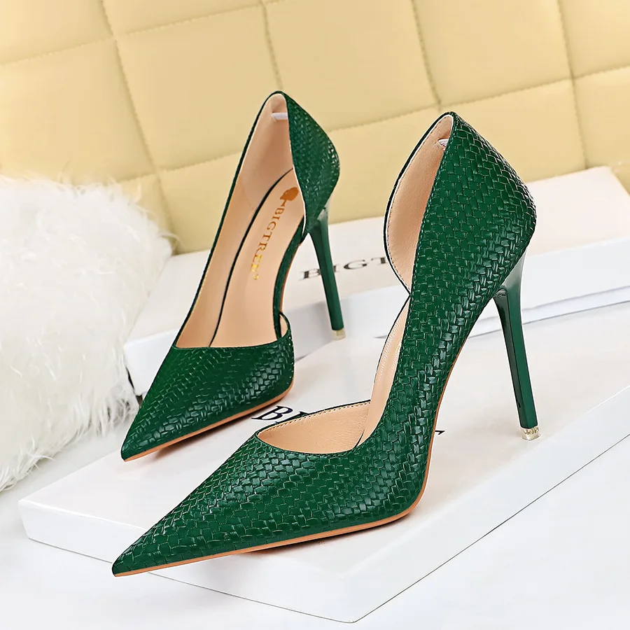 

Sexy Nightclub Slim Super High Heels Shallow Mouth Sharp Head Serpentine Side Hollow Shoes Single Shoe Women Pumps туфли женские