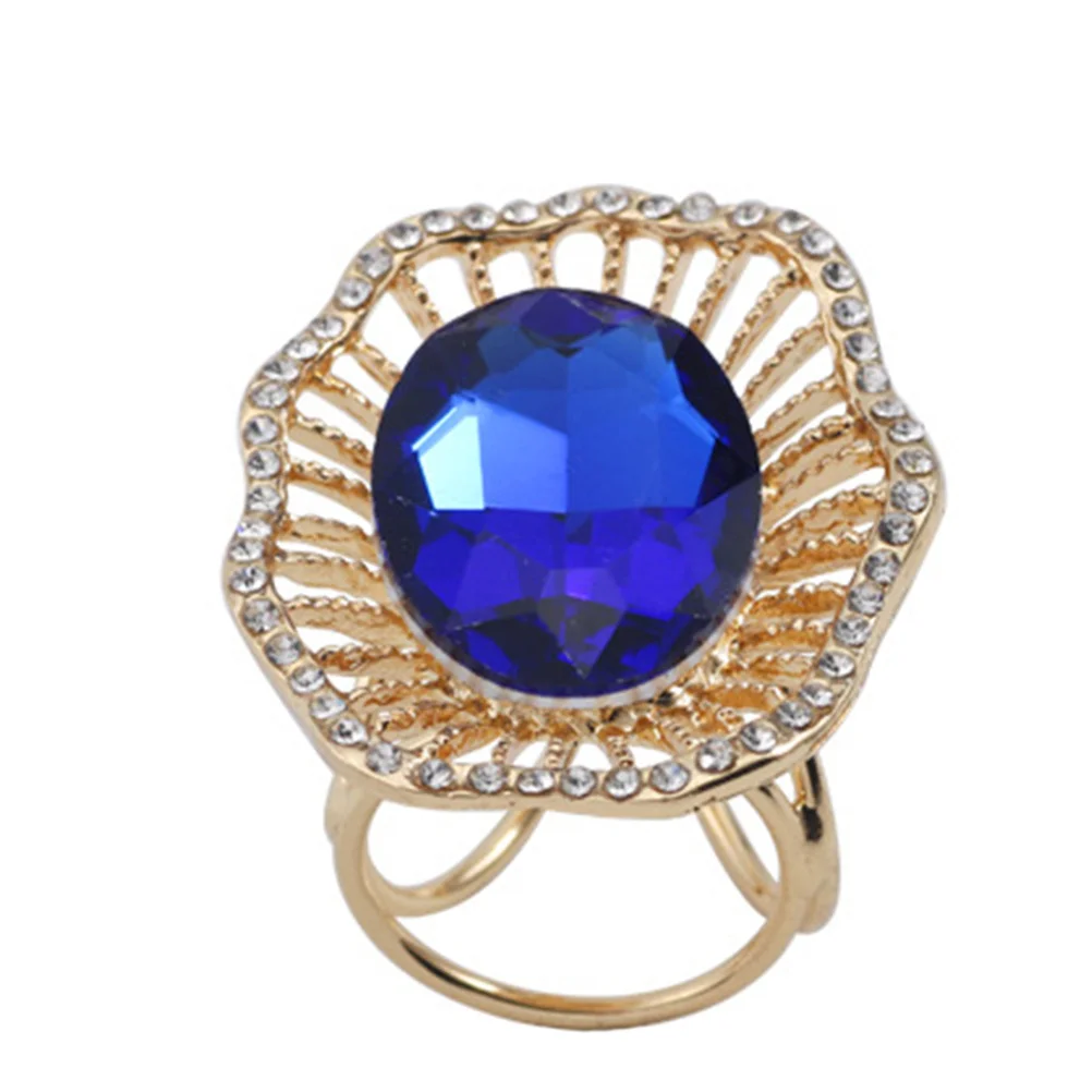 Crystal Buckle Rhinestone Shawl Clasp Alloy Scarf Fastener Hollow Blouse Clip For Women Lady Accessories Fashion Scarf