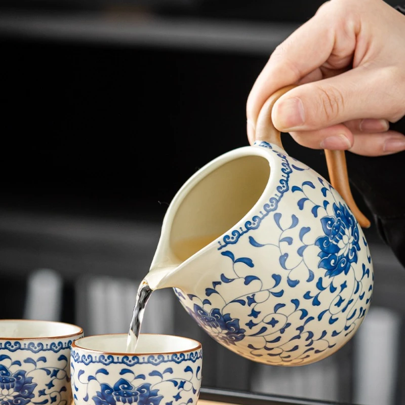 

280 мл керамическая эмалированная чашка Gong Dao с ручной росписью - синий цветочный чайный сервиз Celadon, аксессуар, подарок для китайской чайной церемонии для любителей чая