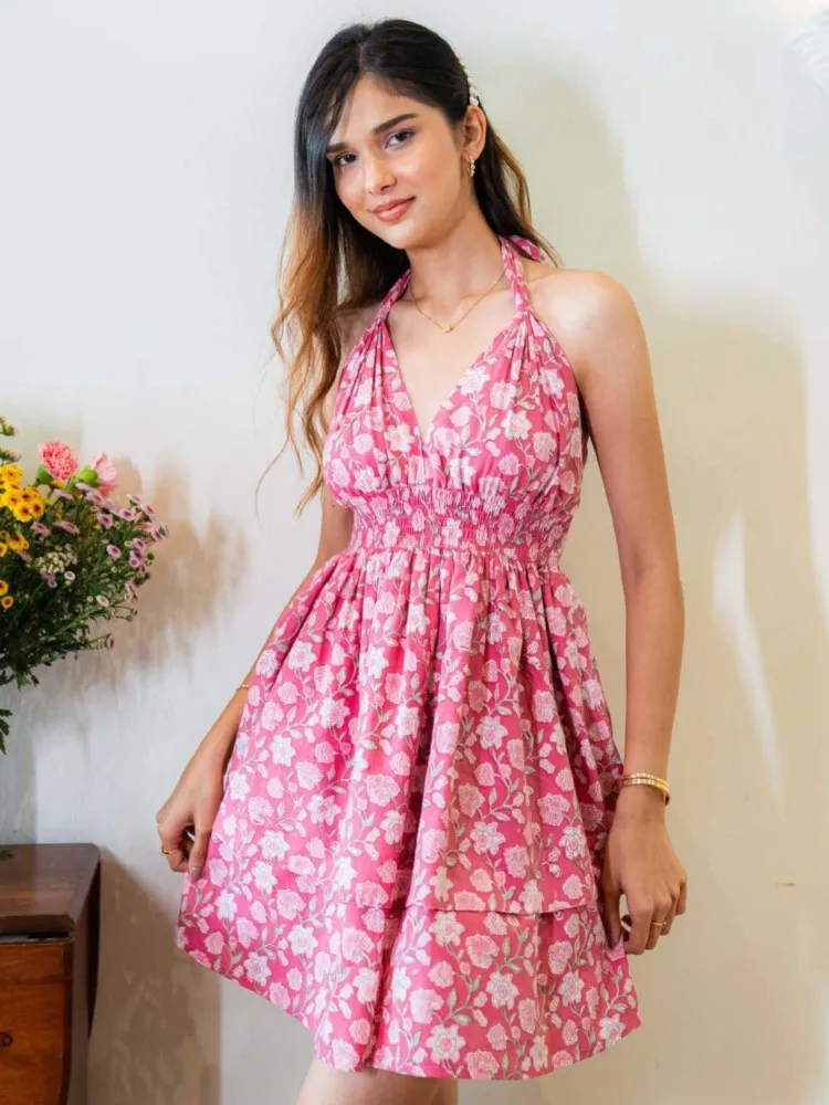 

2025 New V-neck Halter Neck Tie Cake Dress Women Holiday Style Bohemian Flower Print Dresses Casual Beach Short Dress