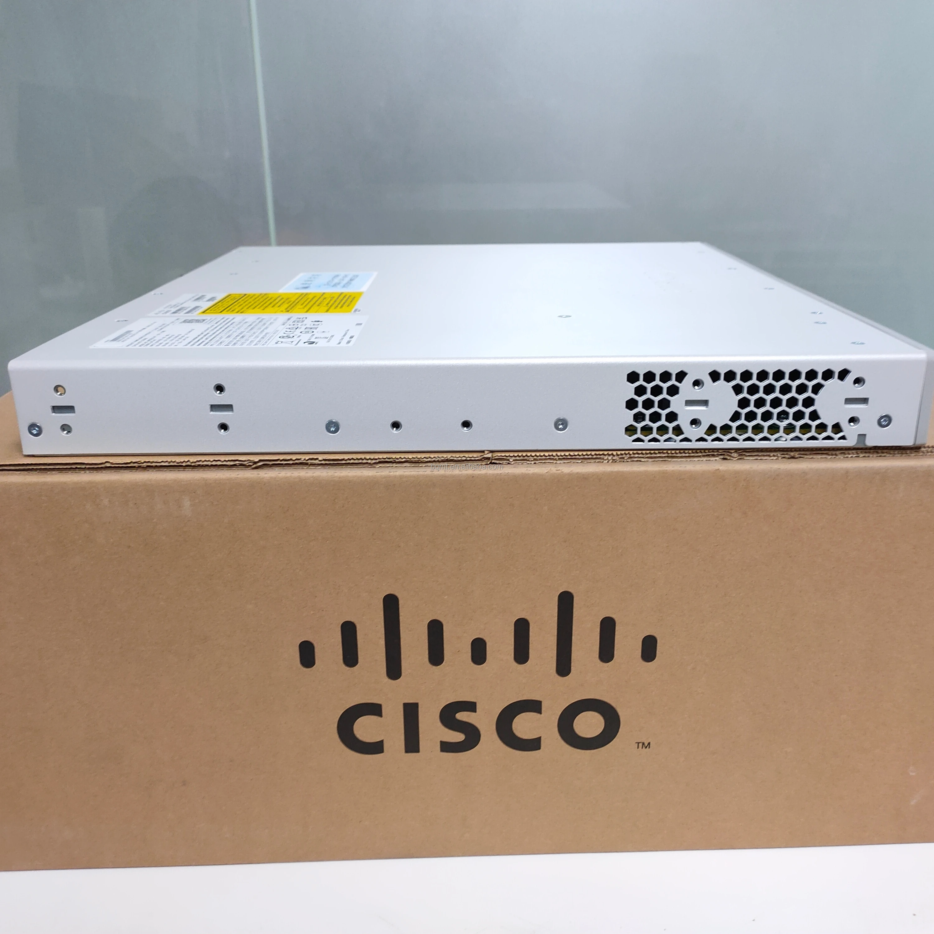 For Cisco C9500-48Y4C-A Series High-Performance 48-Port 25G Network Switch with PoE Function