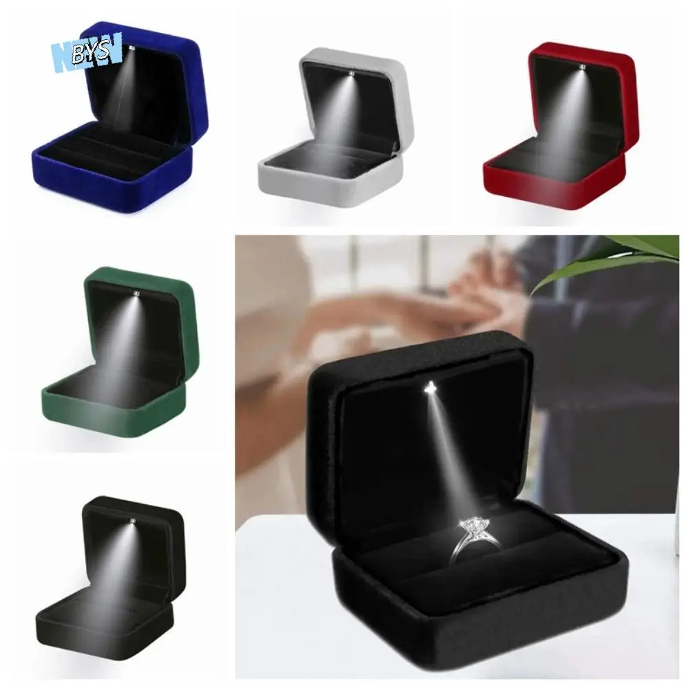 

Бархатное светодиодное кольцо, шкатулка для драгоценностей квадратной формы, портативный светодиодный светильник, витрина для колец, прочный однотонный чехол-держатель для колец