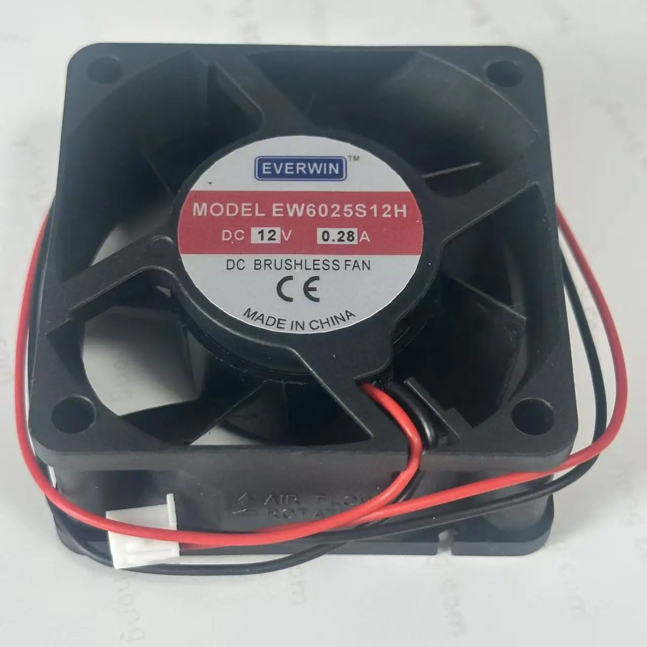 

EW6025S12H DC 12V 0.28A 60x60x25mm 2-Wire Cooling Fan