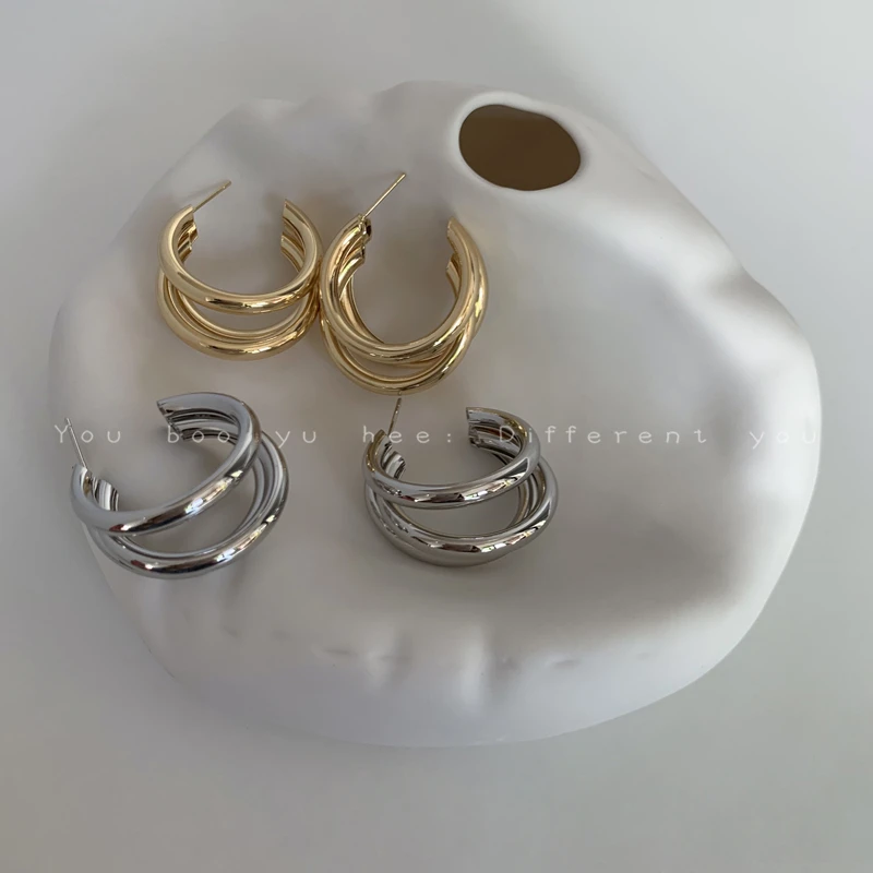 Vintage Gold Earrings for Women - Unique and Chic, Adds a Luxurious Touch to Your 2024 Look.