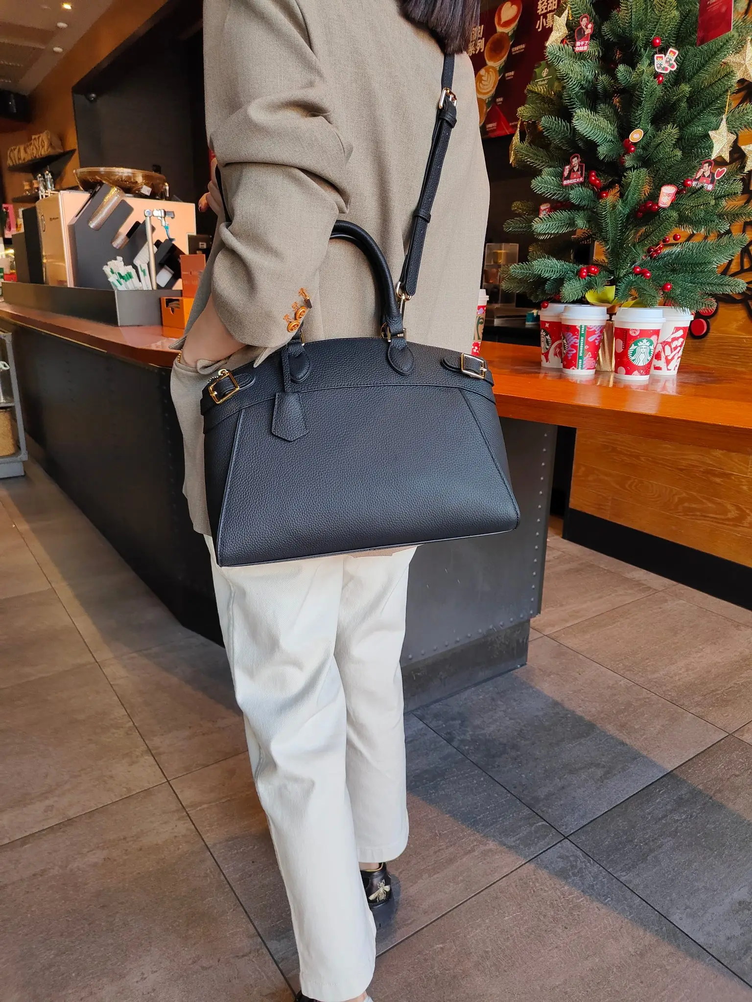 Women's Shoulder Bags Handbags Leather Bags Zipper Closure Large Capacity Underarm Shoulder Bags Fashion Stylev