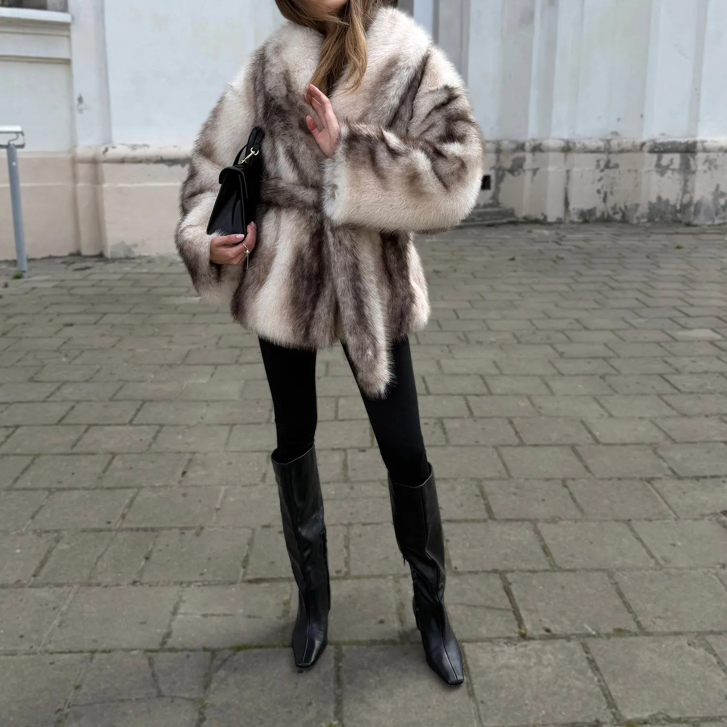 Women Gradient Faux Fox Fur Coat Wide Lapel Loose Mid Length Fluffy Plush Jacket Winter Warm Luxury Lady Faux Fur Outerwear