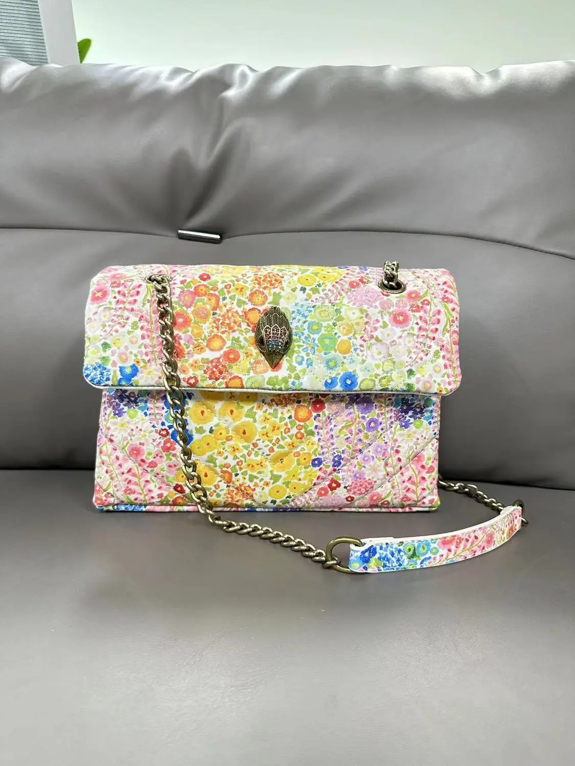 

British kurt Geiger classic fashion printed women's bag small fragrant style shoulder messenger chain bag French style