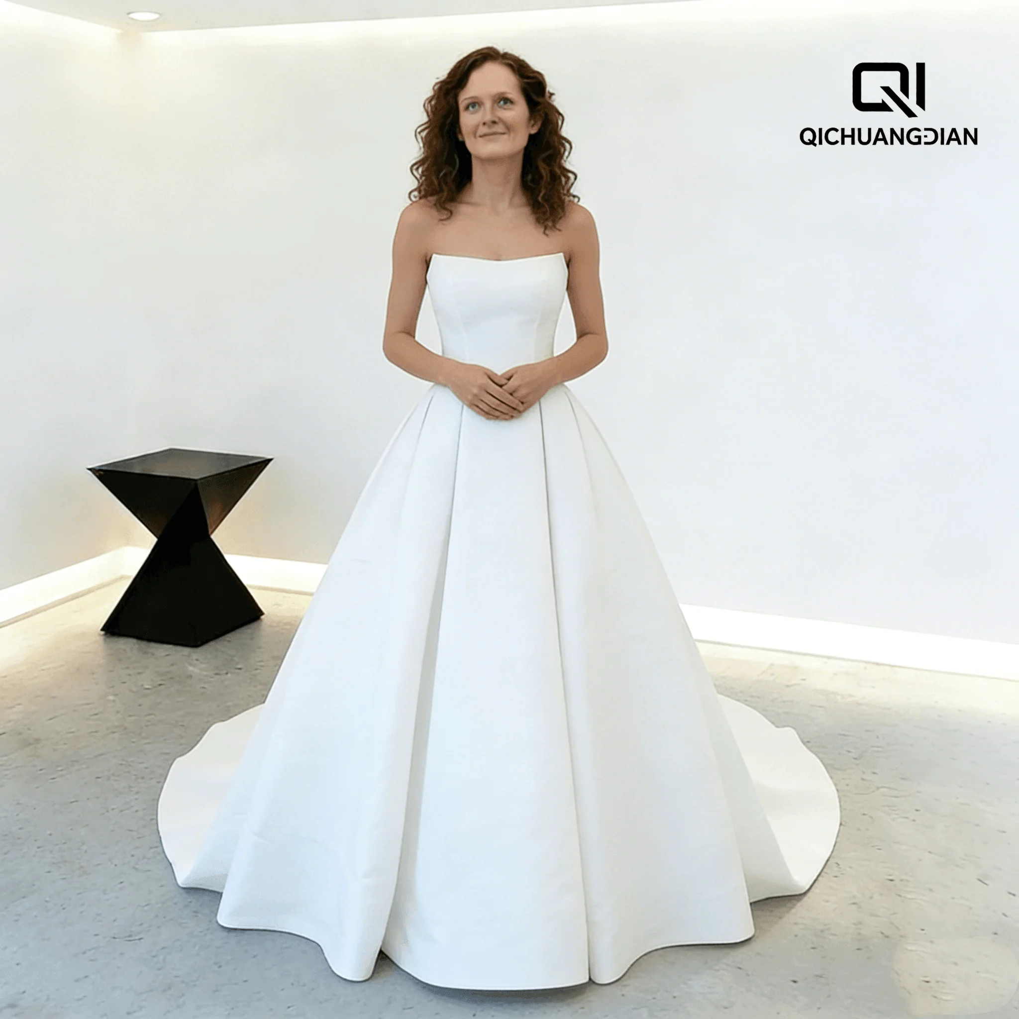 

Customized Simple A-Line Ball Gown Sleeveless Strapless Sweep Train Wedding Dress Satin for a Princess Bride vestidos de novia