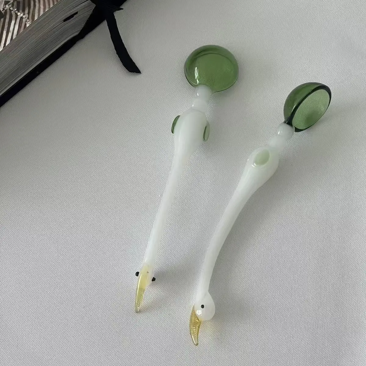 

Handmade cartoon swan glass spoon, Korean cute dessert coffee cocktail mixing spoon