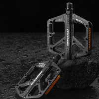 BENGGUO Nylon pedals with ball bearings for mountain bikes, anti - slip cycling pedals, road bike footrests, cycling equipment.