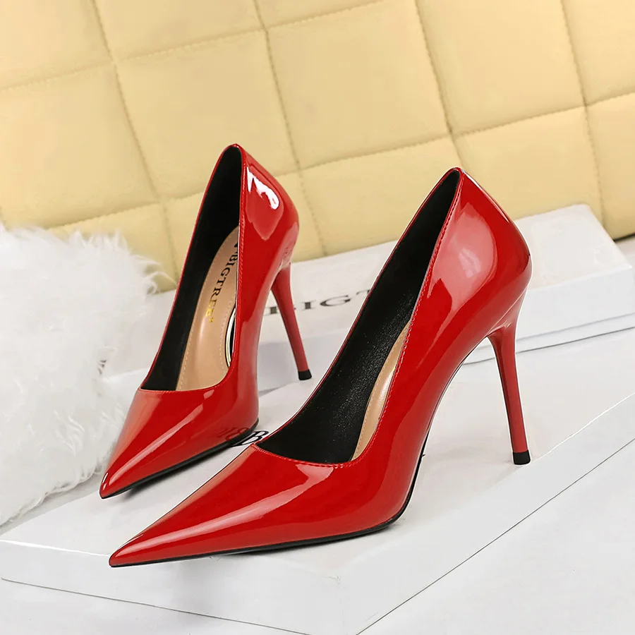 

Red High Heels for Womens Sexy Fashion European American Style Shallow Mouth Pointed Toe Stiletto Heel OL Women's Single Shoes