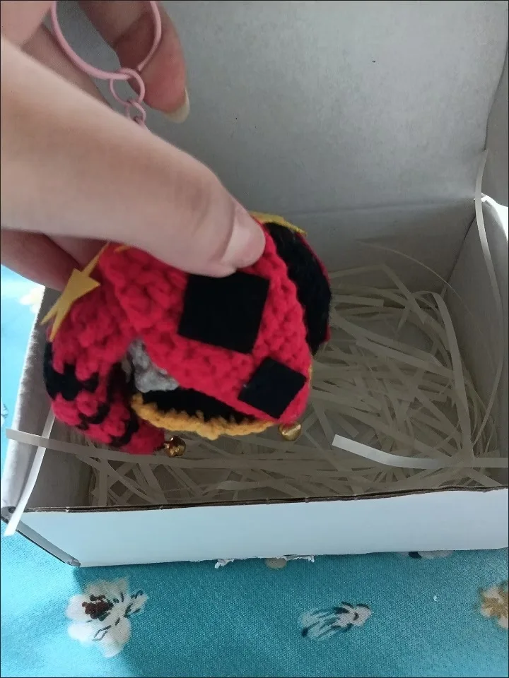 【 Finished Product 】 Freak Circus Pierrot Little Candy Handmade Hook Weaving Yarn Cosplay Doll Pendant DIY Keychain