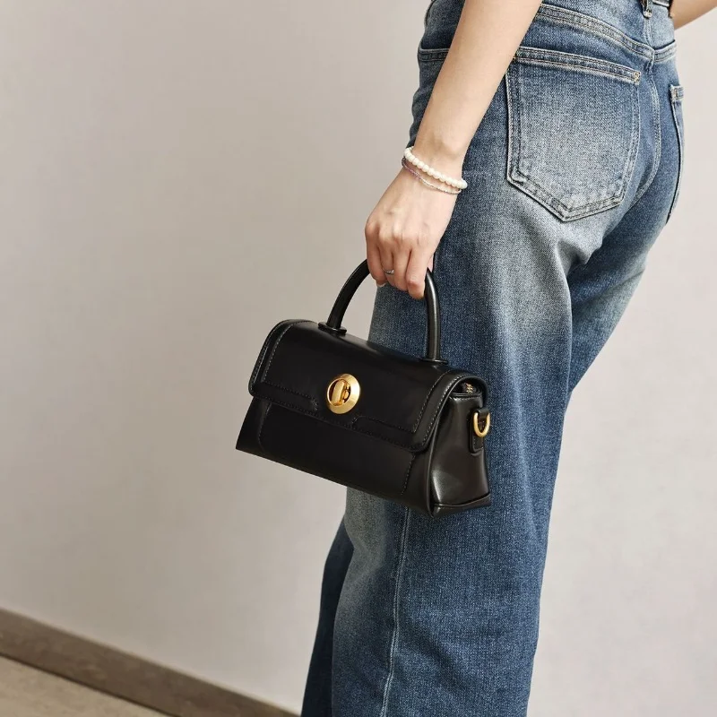 Mini Flap Top Handle Handbag For Women Retro Round Metal Lock Adjustable Strap Elegant Daily Crossbody Purse