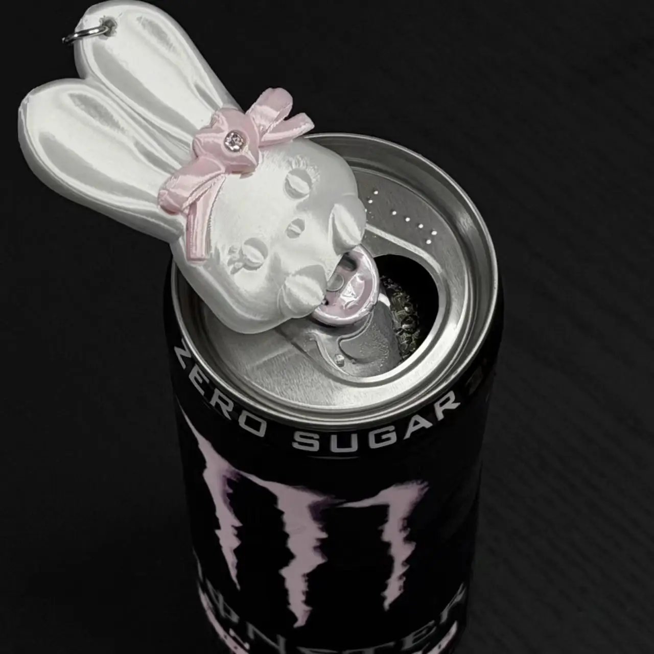 3D Printed Rabbit Shaped Can Opener, Girl's Heart Rabbit Head Multifunctional Practical Keychain Bottle Opener