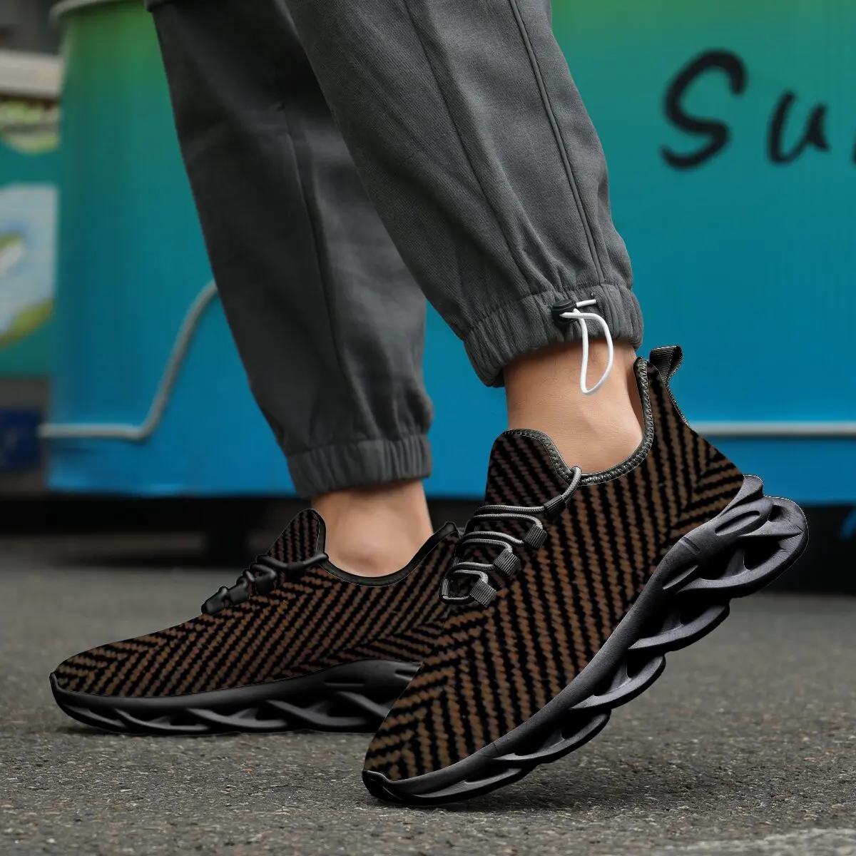 

New Men's Casual Sports Shoes Brown Black Woven Pattern Casual Sneakers White Sole Chunky Sneakers Zapatillas De Deporte