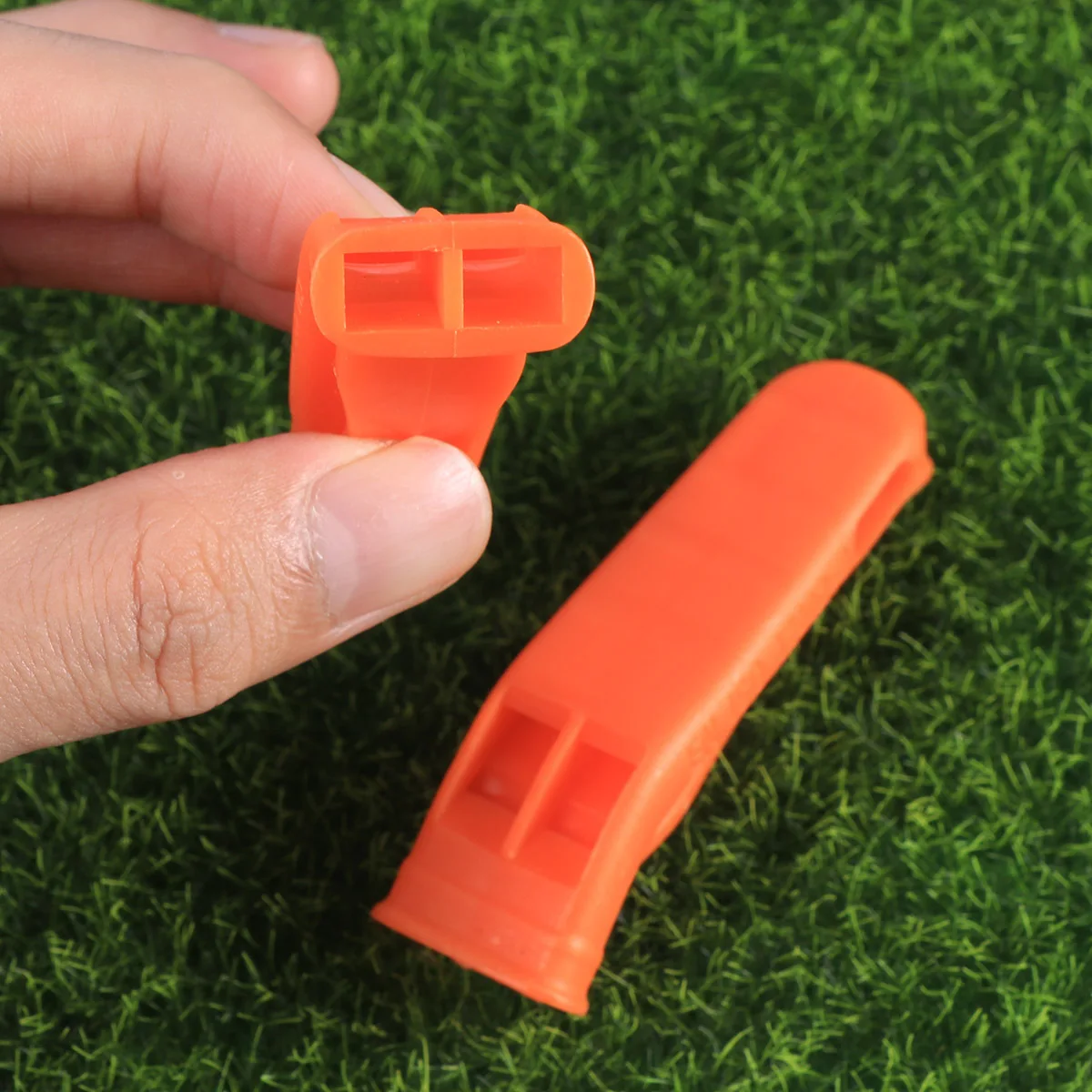 

18pcs Survival Whistle Orange Lightweight Loud Crisp Sound Emergency Outdoor Sports Training Referee Safety Alert Device