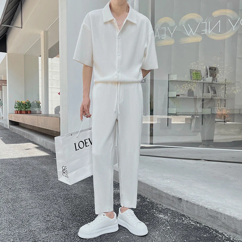 Summer Pleated Sets Men Fashion Black/White Casual Ice Silk Suit Men Korean Short-sleeved Shirt/Trousers Two-piece Mens Set