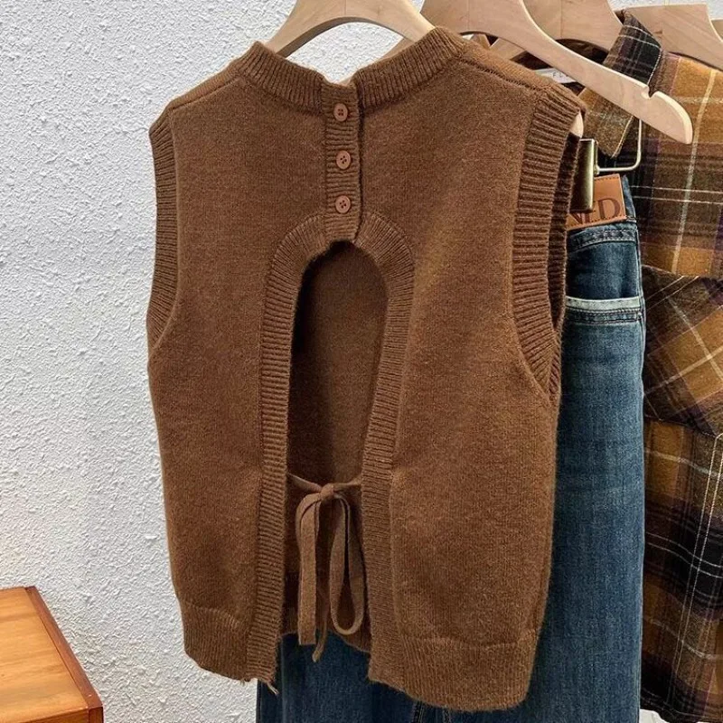 Brown Knit Vest Autumn Winter New Arrival Niche Design Back Tie‑Up Sleeveless Tank Top Soft Knit Waistcoat Casual Chic Outerwear