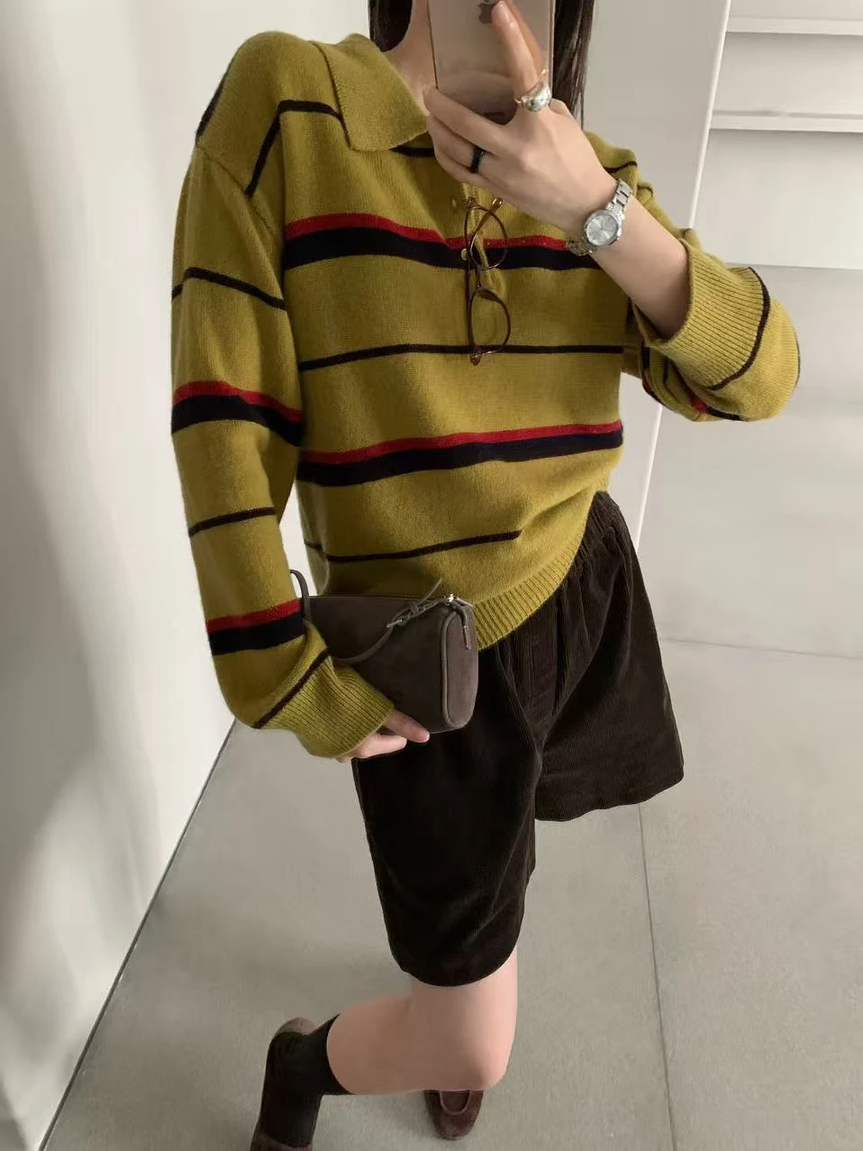 

Уютный вязаный шерстяной свитер с воротником-стойкой и полосатым узором для женщин, осенне-зимняя модная модель для повседневной носки KM25008
