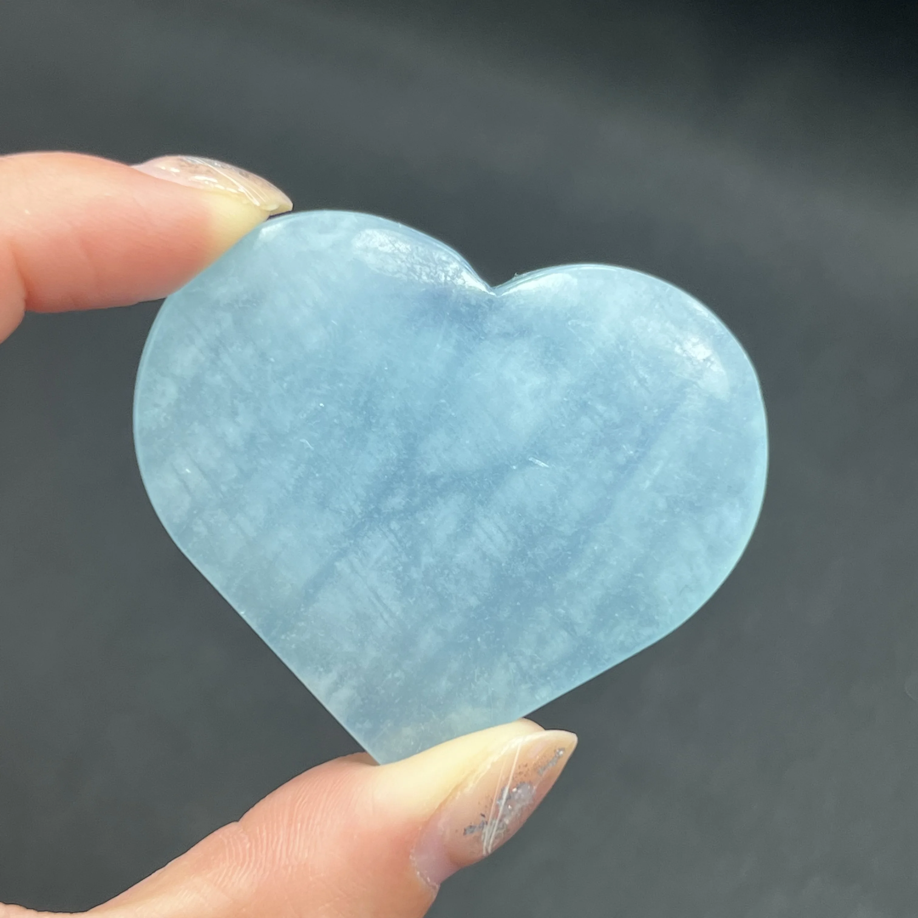 30-40g Aquamarine Heart Natural Stone Crystal Quartz Carvings Mineral Healing Gemstone Home Room Decor for DIY