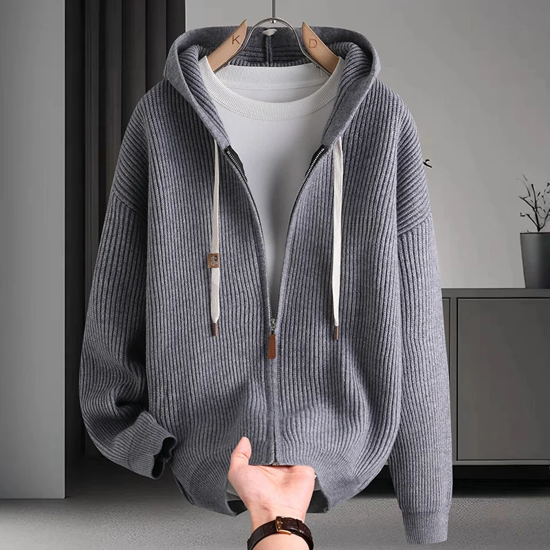 

2025 New Men's Knitted Sweater Hooded Zipper Cardigan Casual Winter Coat Youth Faion Comfortable Medium Thiened Woolen