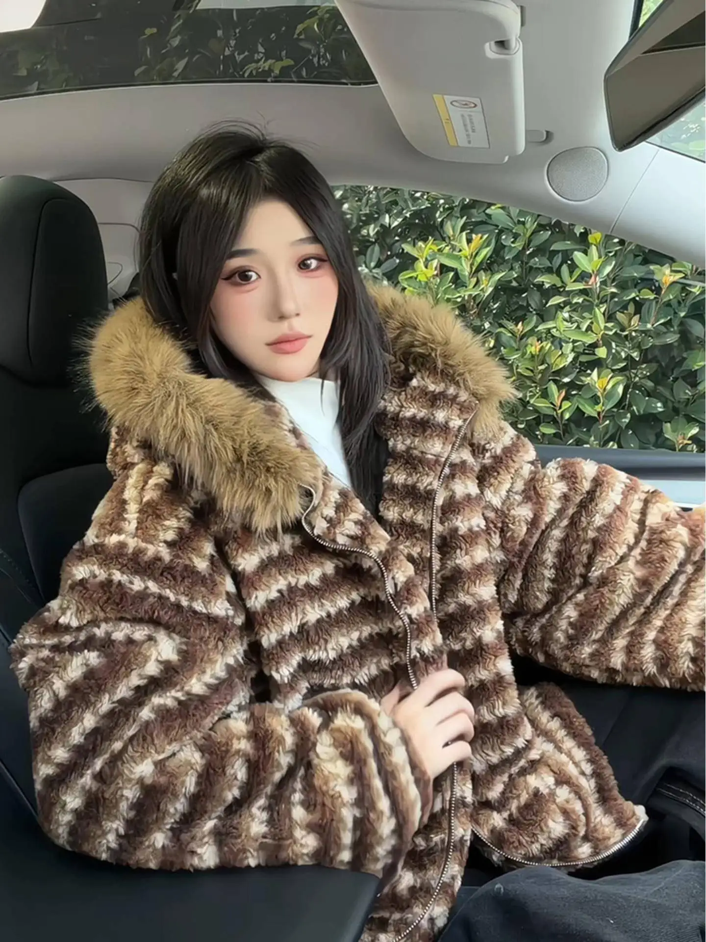 

Thiened Winter Cotton Jaet with Fur Collar Men's Casual Wear Ethnic Patterned Hooded Coat Warm And Sli for Couples