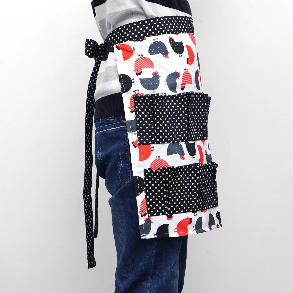 

Functional Waterproof Egg Collecting Apron Vibrant Design Easy Care Machine Washable for Home Kitchen Use Egg Collection Apron