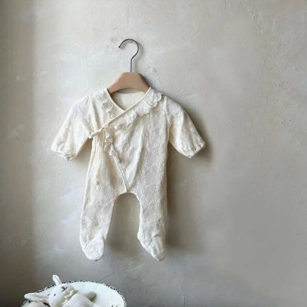 Setelan Romper Renda Lengan Panjang + Topi 2pcs untuk Bayi Perempuan Musim Semi 2026, Pakaian Fotografi Bayi Baru Lahir yang Lucu, Jumpsuit Putri untuk Bayi Perempuan