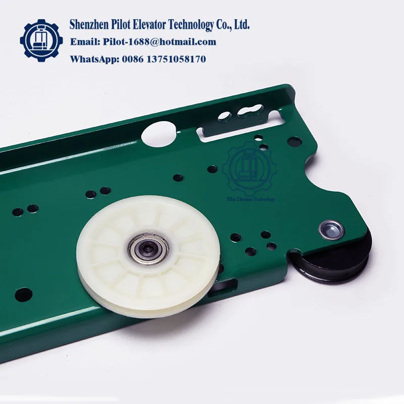 Giant KONE รถ Hall ประตู 55 ประตูแขวนชุดล้อ 800 เปิด 900 เปิด Zhanpeng ประตูลิฟท์แขวนแผ่น