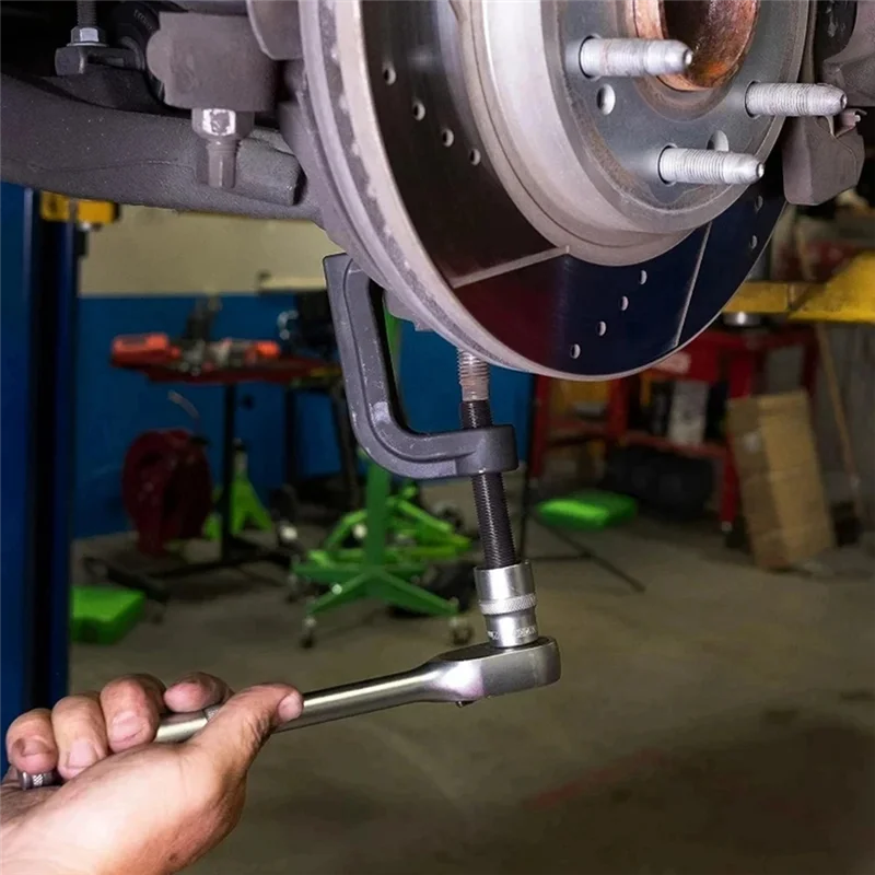 

A040-25112 Ball Joint Separator, Adjustable Ball Joint Puller Extending Up To 2 3/8 Inches Truck SUV Ball Joint Removal Tool