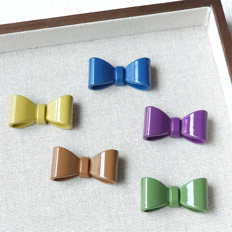 

Оптовая продажа, 50 шт./лот, цветной принт, геометрическая форма, бант, смоляные бусины с бантом, ювелирные изделия «сделай сам», аксессуары для волос, одежда