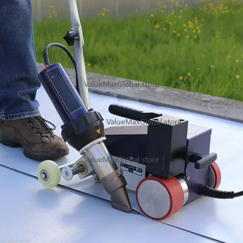 

Аппарат для сварки ПВХ и ТПО мембран горячим воздухом мощностью 3500 Вт, для гидроизоляции кровли