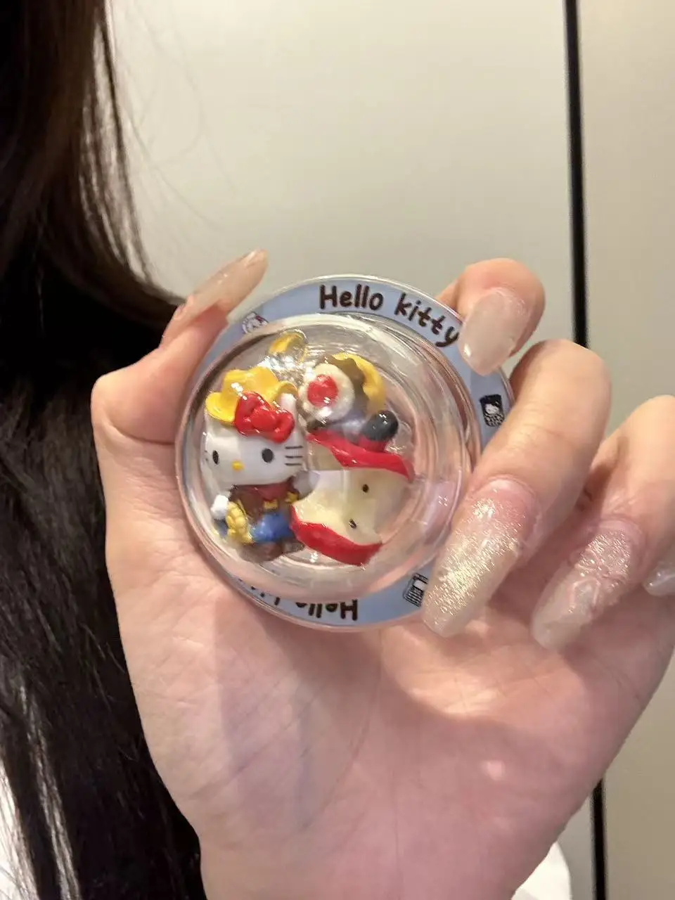 Sanrio Shake Apple Hello Kitty para Magsafe, soporte magnético para teléfono, soporte Griptok para iPhone, soporte plegable para carga inalámbrica