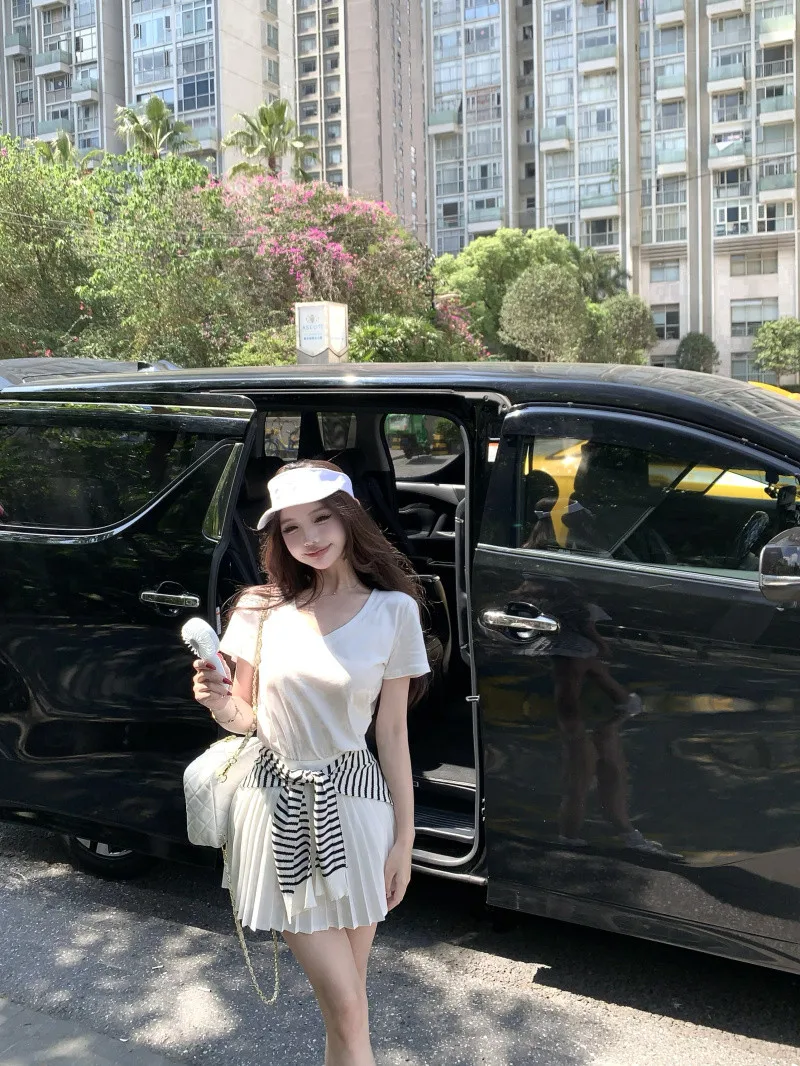 

White V-Neck Short Sleeve T-Shirt Stripe Shoulder Casual Summer Women's Set Half Skirt Pleated Skirt Three-Piece Set