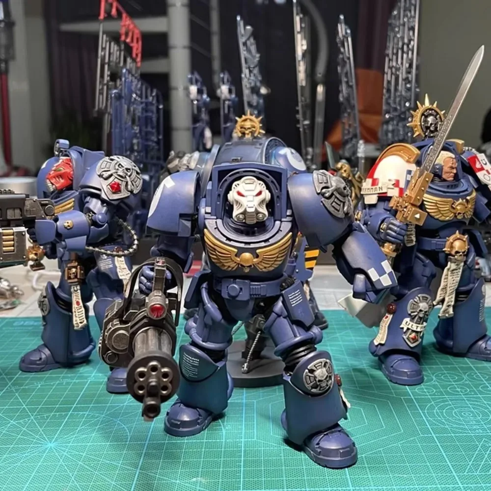 [EM ESTOQUE] JOYTOY Warhammer 40K 1/18 Figuras de ação Ultramarines Terminator Esquadrão Bibliotecário Anime Modelo Jogo Estatueta Brinquedos de presente