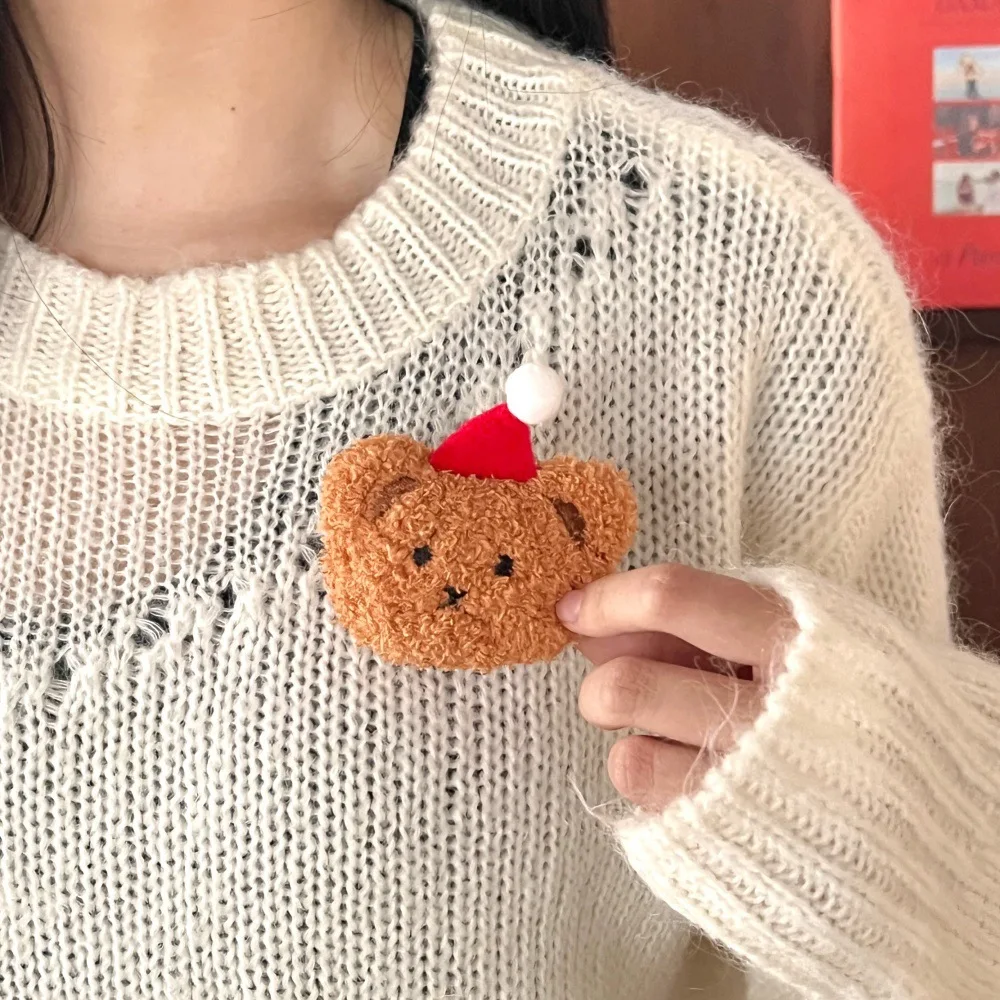 2 قطعة قبعة عيد الميلاد الجديدة لطيف دمية دب قلادة بروش تنوعا ملحق صغير المفاتيح ظهره قلادة تزيين