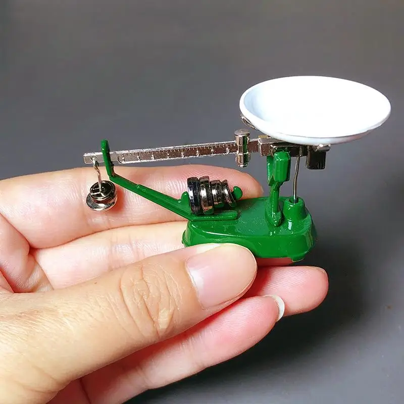 

【Y】1 Set Vintage Disc Scale Model Educational 1/12 Dollhouse Miniatures Weight Scale Toy Pretend Play Doll House Accessories